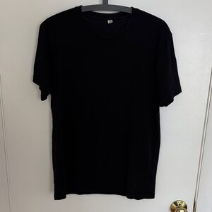 Uniqlo Black Tshirt Medium